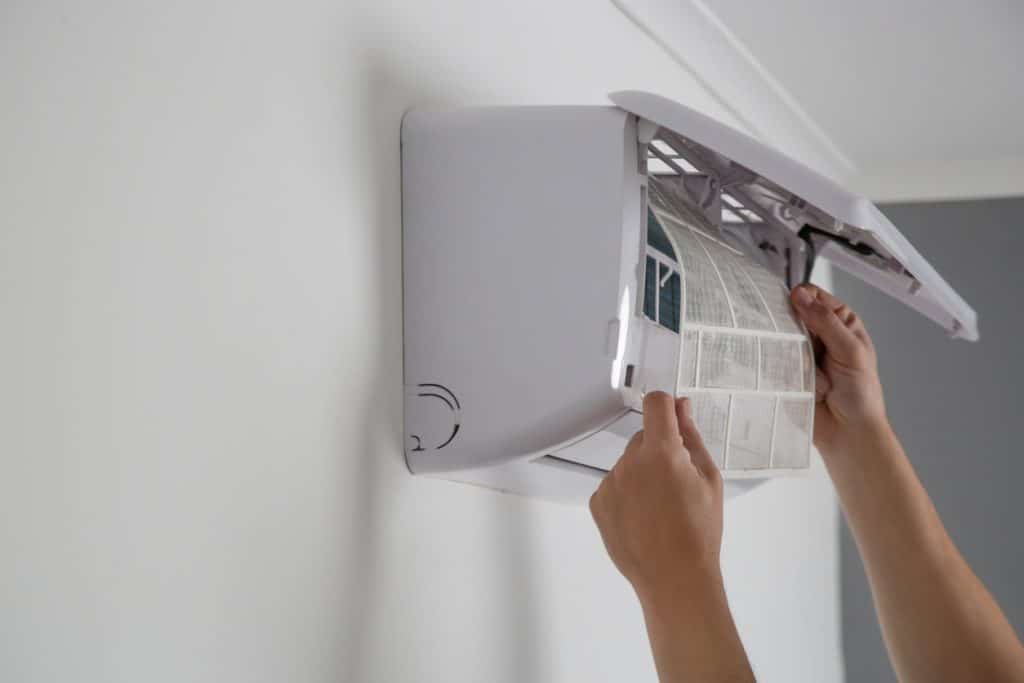 clean air filter on air conditioner